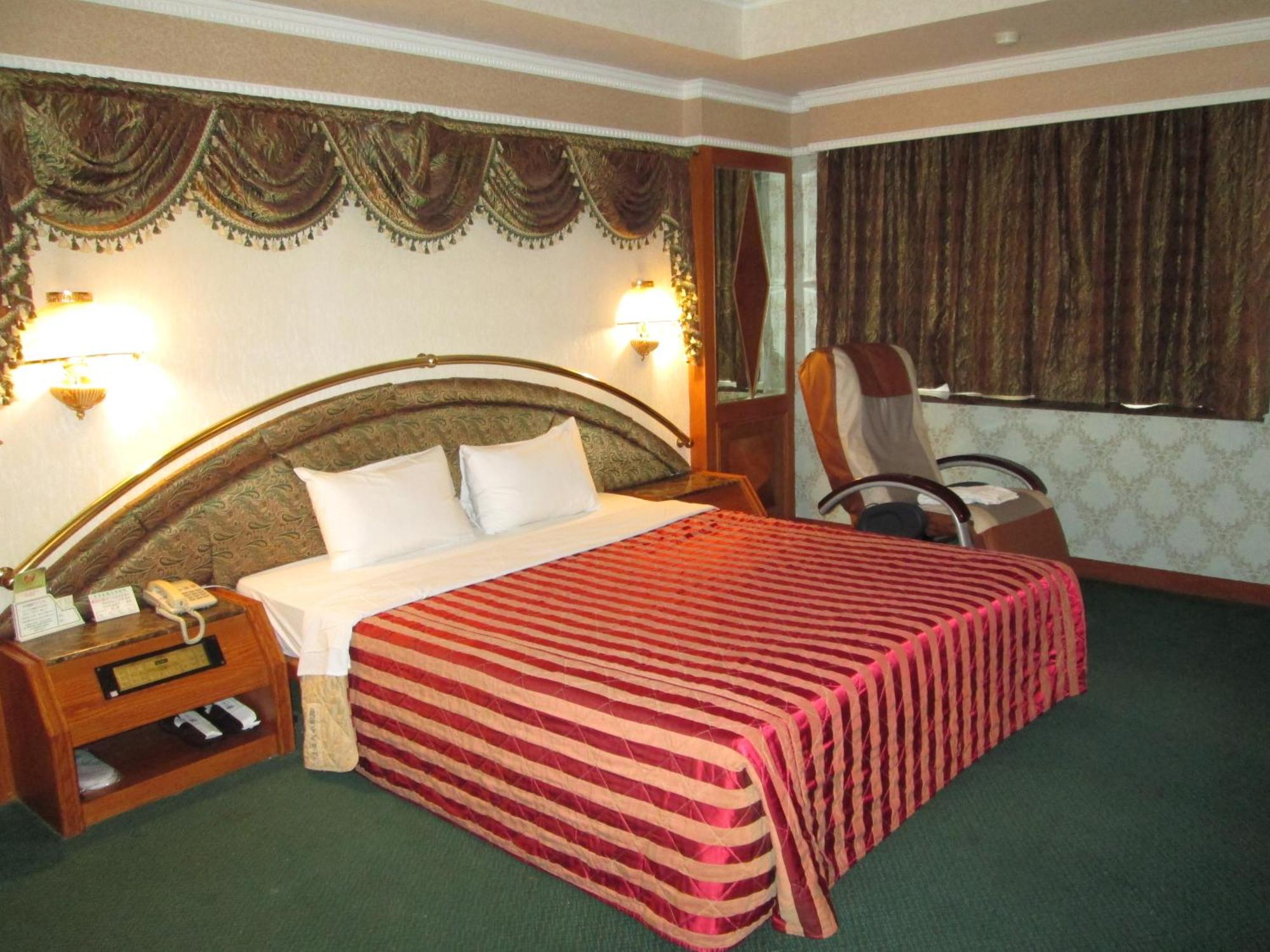 Huangjia Motel Tainan Buitenkant foto