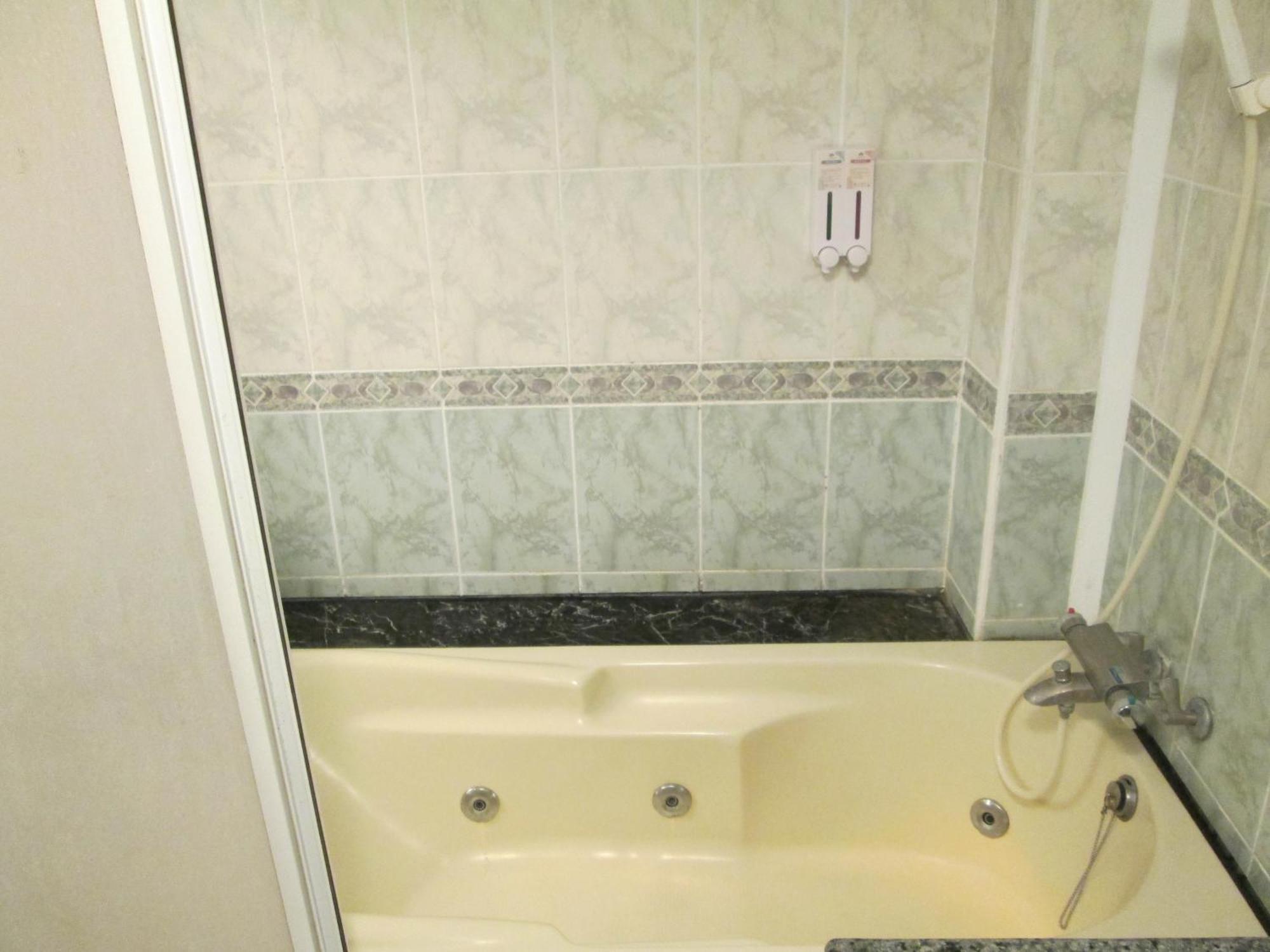 Huangjia Motel Tainan Buitenkant foto