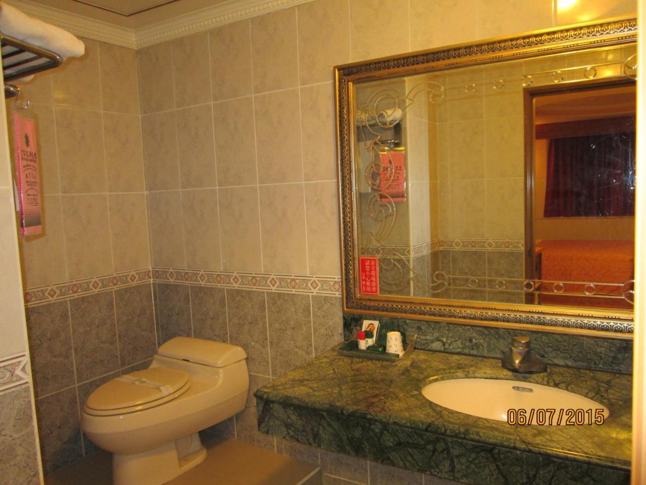 Huangjia Motel Tainan Buitenkant foto