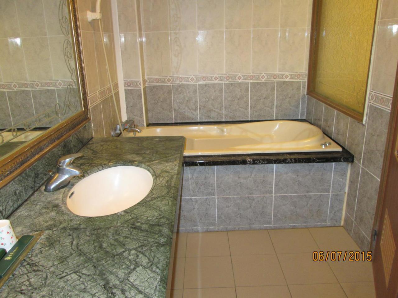 Huangjia Motel Tainan Buitenkant foto